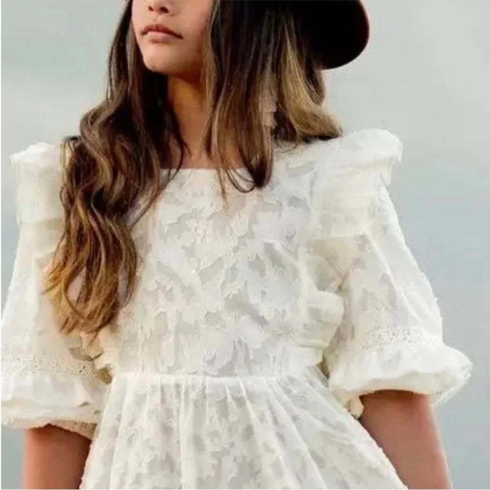 Joyfolie Ivory Lace Formal Dress - Picture 3 of 6